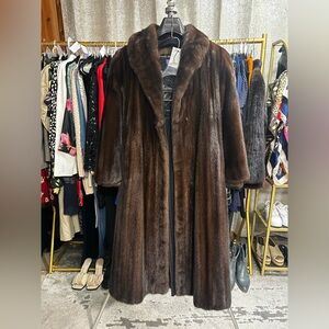Elegant Full Length Long Brown Genuine Mink Fur Coat